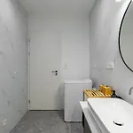 Escape On Chalupkova Apartman