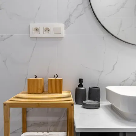 Daire Escape On Chalupkova *