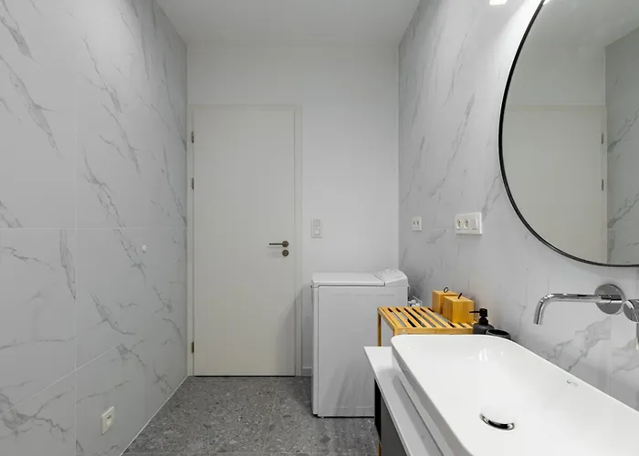 Escape On Chalupkova شقة